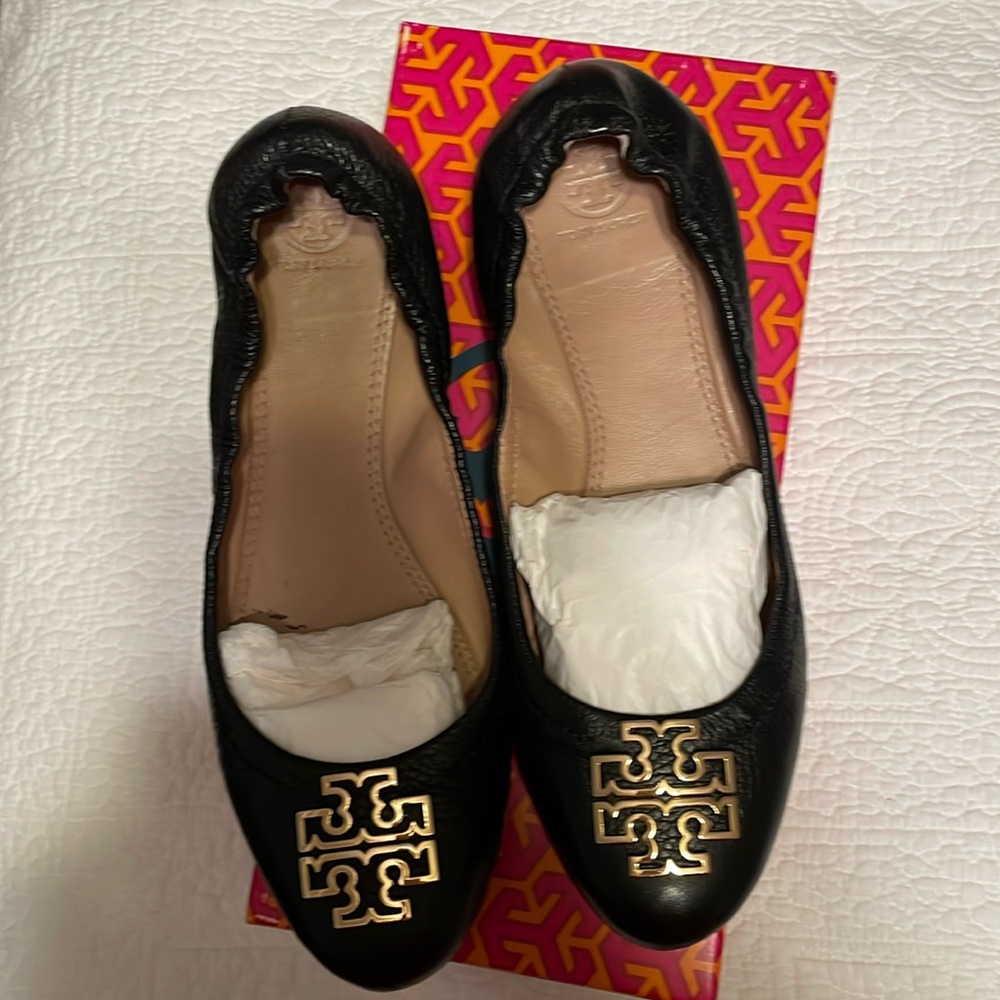 Tory Burch Melinda Ballet Flats size 9 Black/Gold